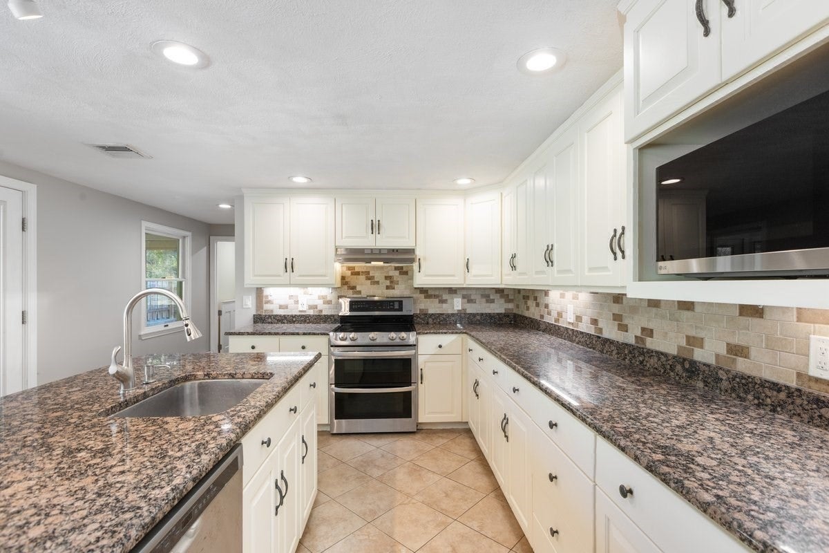 24 Silvermine Road, Boxford, MA, 24 Silvermine Road, Boxford, MA Photo #9