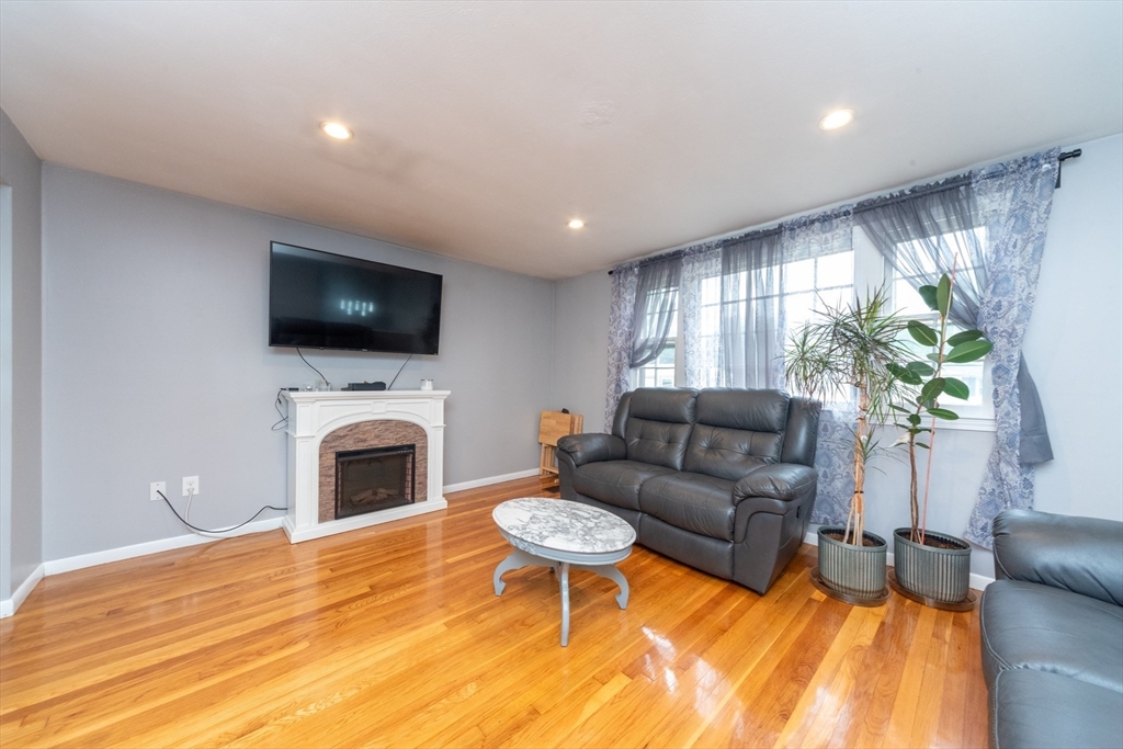 13 Westgate Rd