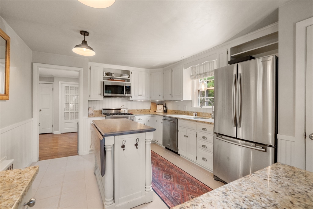 123 Harding Street, Medfield, MA Photo #9