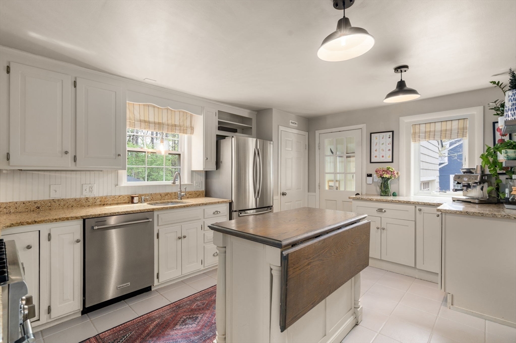 123 Harding Street, Medfield, MA Photo #7