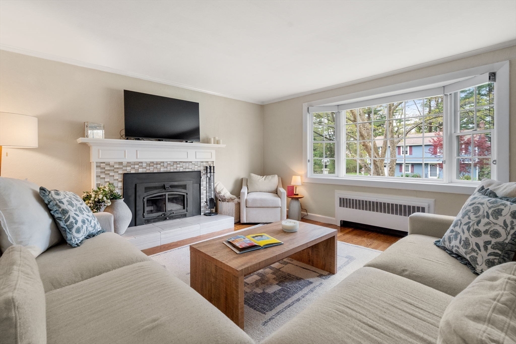 123 Harding Street, Medfield, MA Photo #3