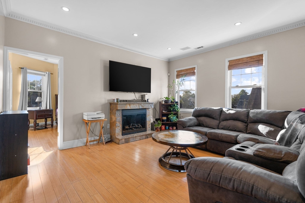 41 Standish St 3