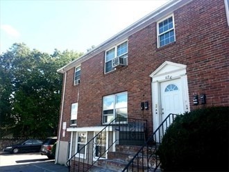 623 Cummins Hwy #B, Boston, MA Photo #1
