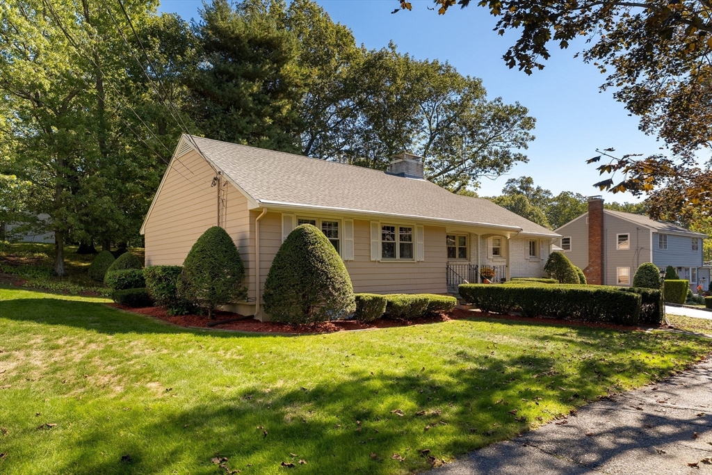 39 Walsh Ave