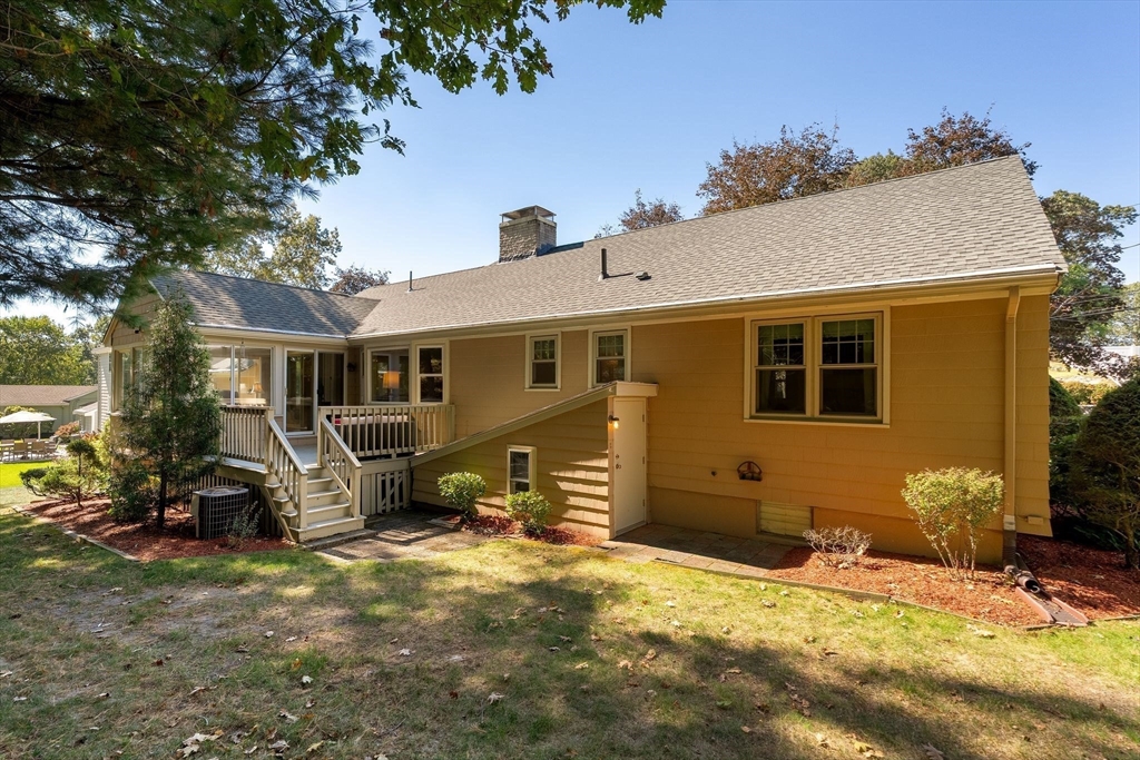 39 Walsh Ave