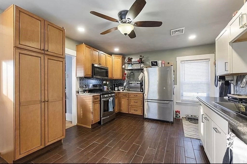 28 Institute St, Fitchburg, MA, 28 Institute St, Fitchburg, MA Photo #10