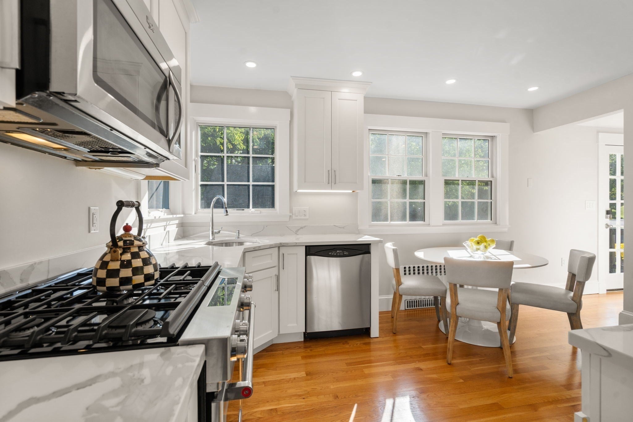 164 Common St, Belmont, MA, 164 Common St, Belmont, MA Photo #8