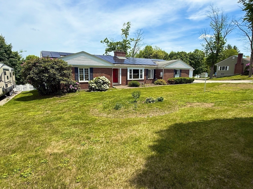 74 Fiske Hill Rd