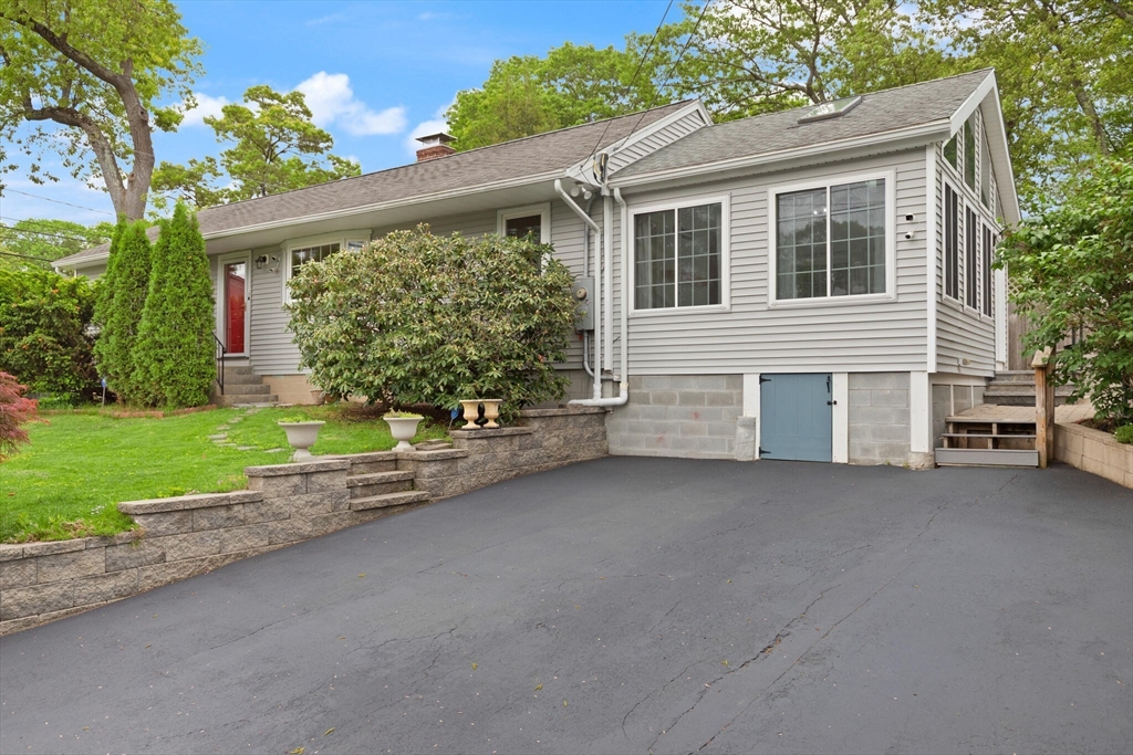 4 Homestead St