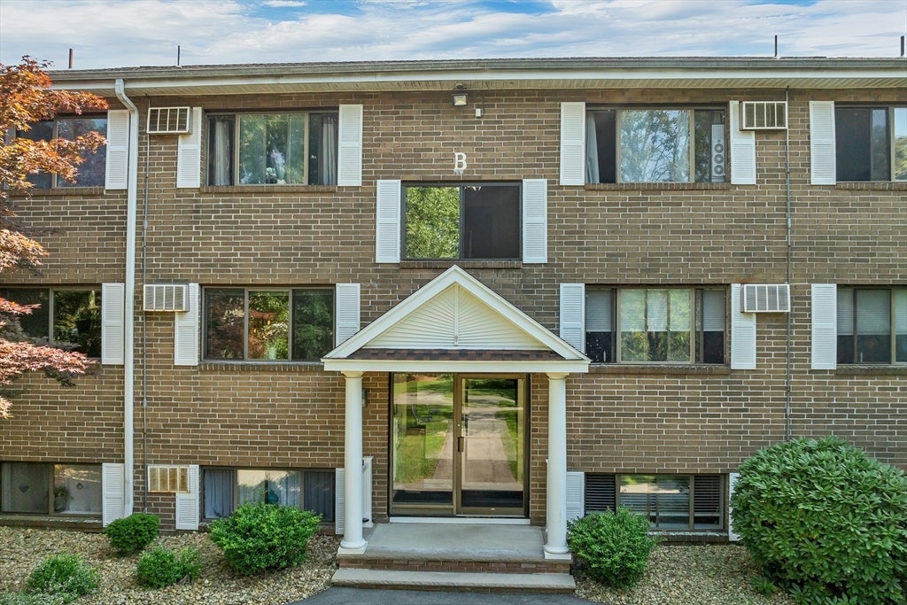 45 Macy Street #207B, Amesbury, MA, 45 Macy Street #207B, Amesbury, MA Photo #23