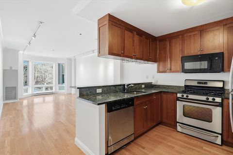 2-14 Saint Paul St 403 Brookline MA 02446