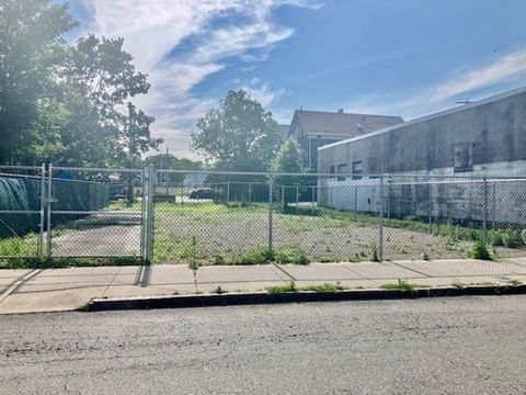 Photo of 0 Acushnet Ave, New Bedford, MA 02740 (MLS # 73127174) Photo of 0 Acushnet Ave, New Bedford, MA 02740 (MLS # 73127174)