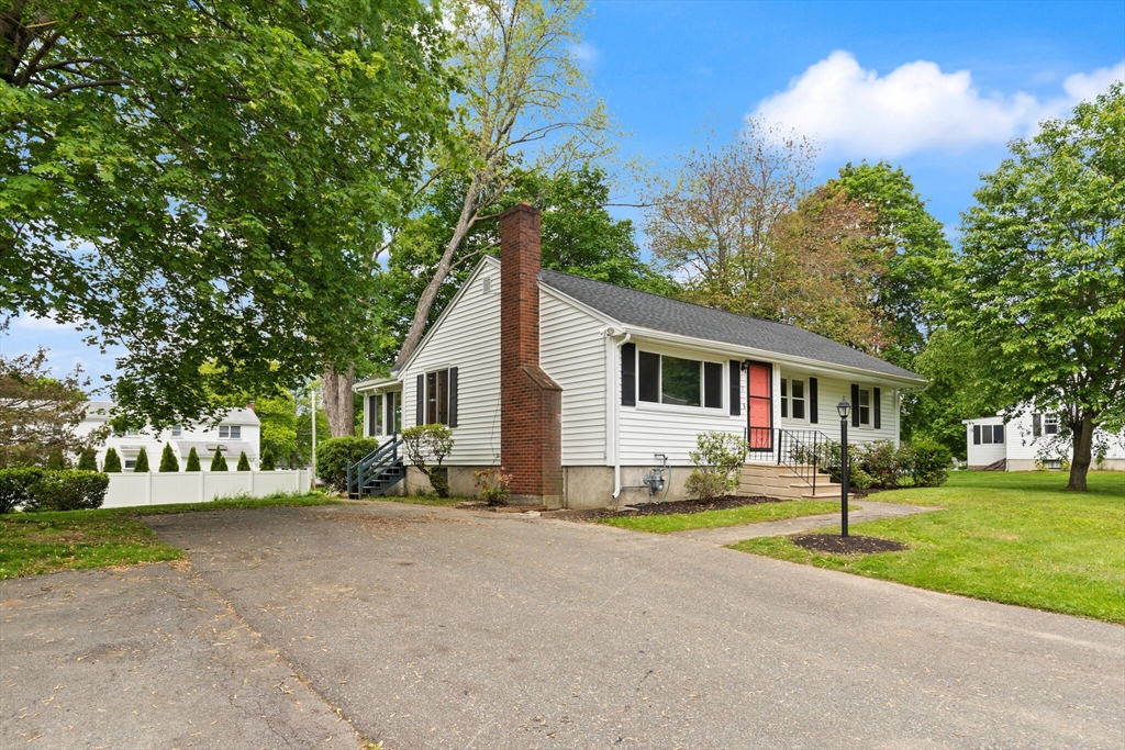 3 Burke St