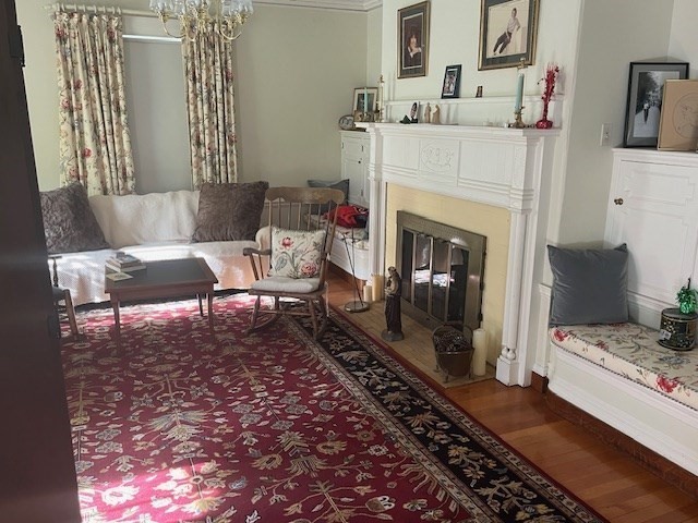 30 Green Lodge St
