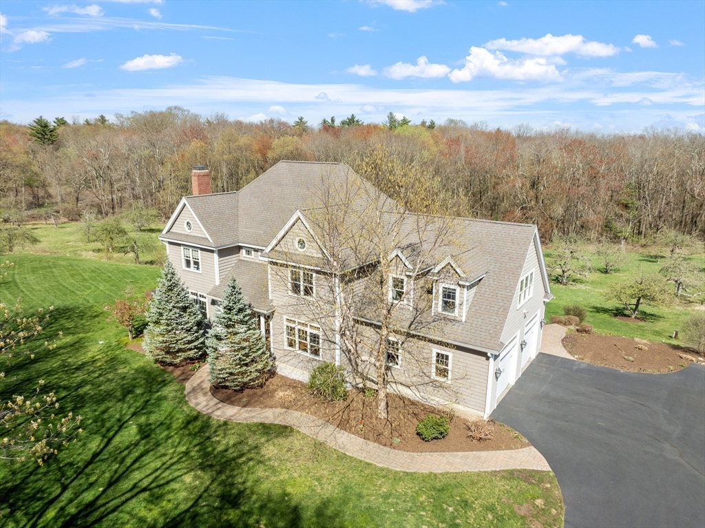 81 Annie Moore Rd