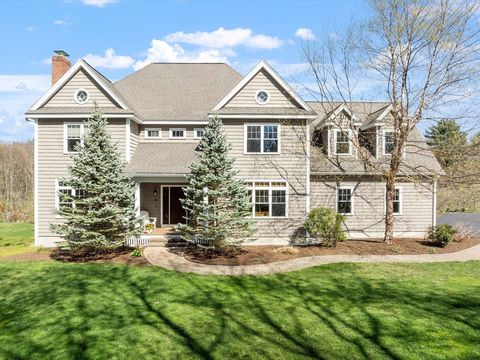 81 Annie Moore Rd Bolton MA 01740