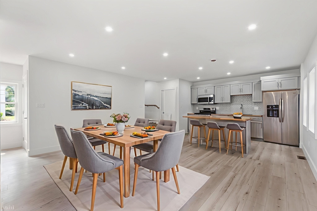 45 Fruit St A