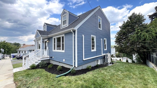 9 CRESTWAY RD, EAST BOSTON, MA 02128 - Image 3b4ee15d83cce3f34f2cf64b455bd6b2/2450737194