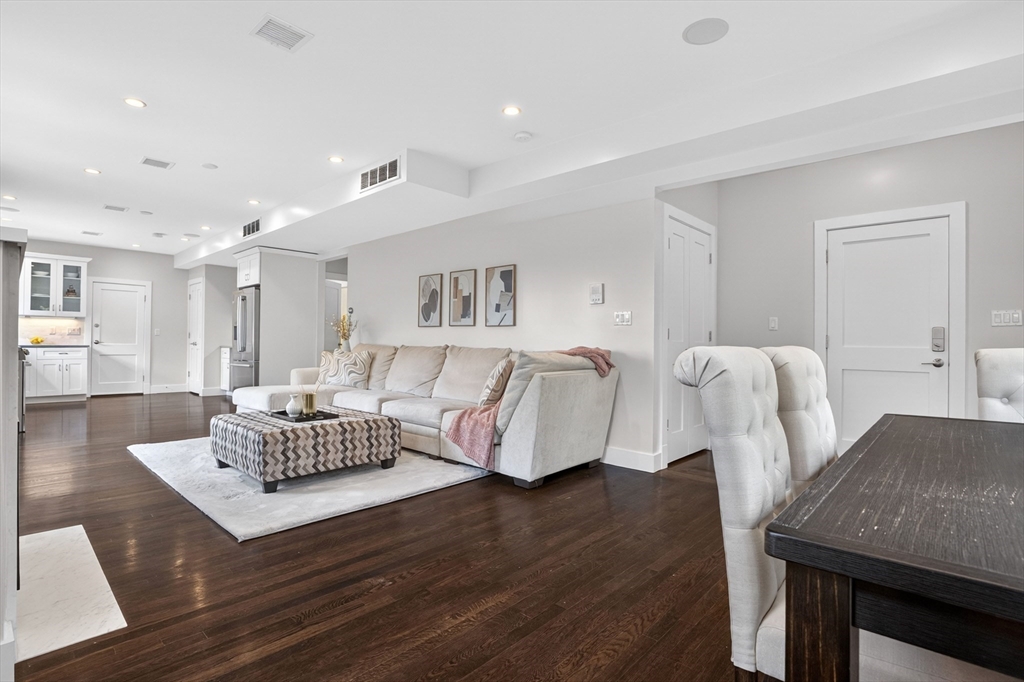 319 Forest Hills Street #2, Boston, MA Photo #7