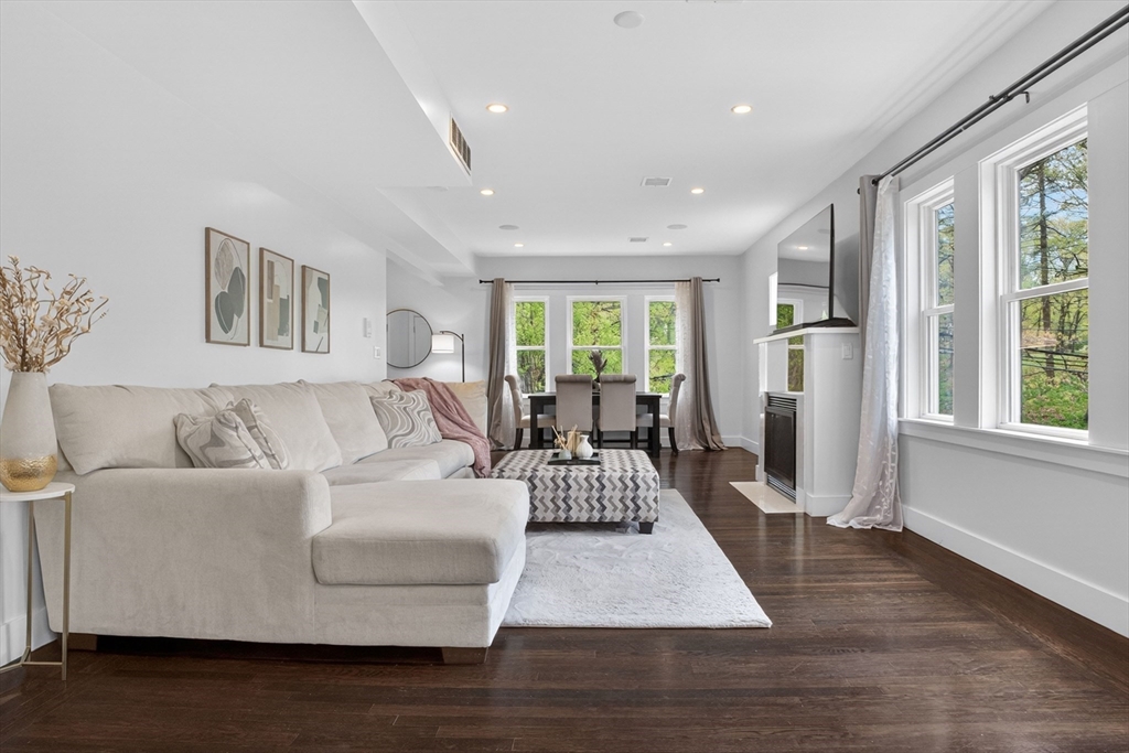 319 Forest Hills Street #2, Boston, MA Photo #2