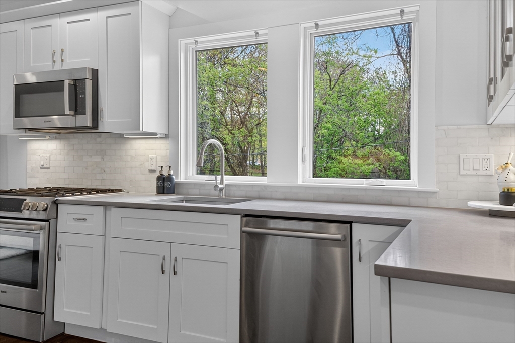 319 Forest Hills Street #2, Boston, MA Photo #12
