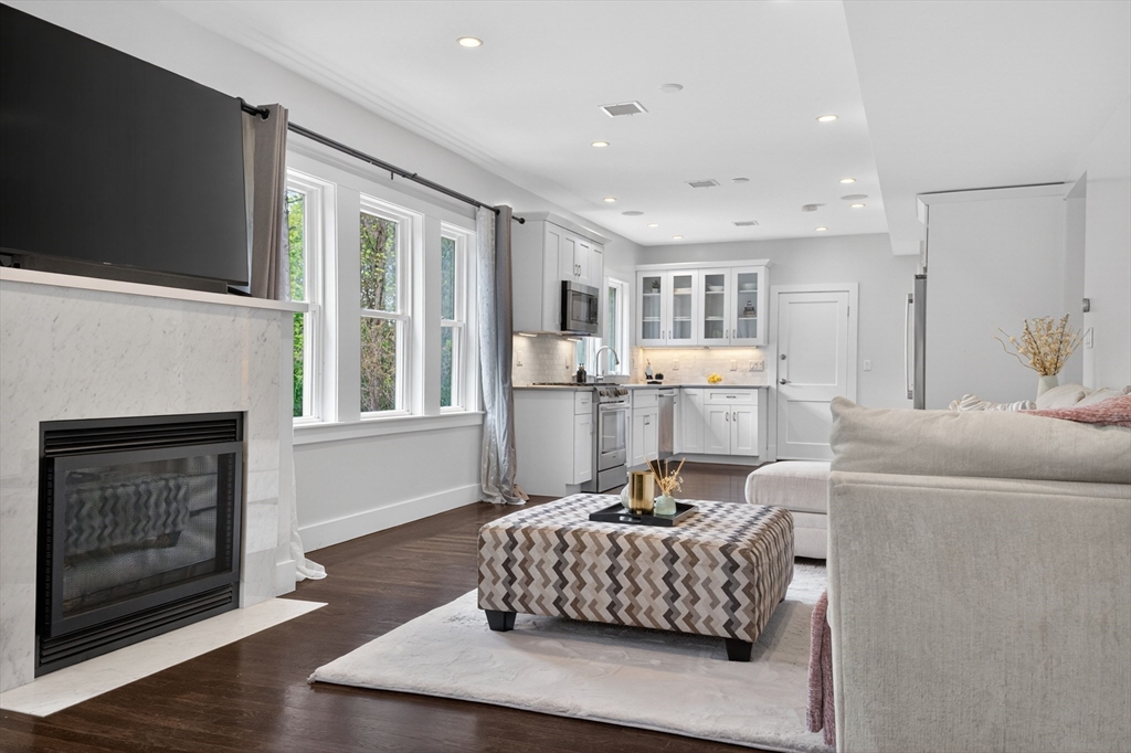319 Forest Hills Street #2, Boston, MA Photo #8