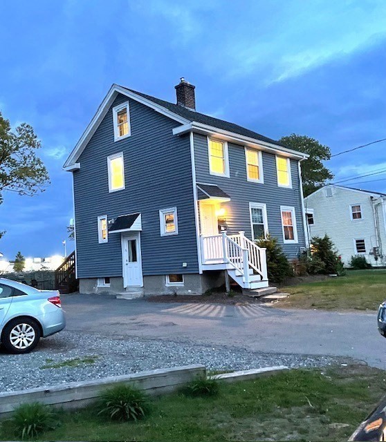 15 Aaron St