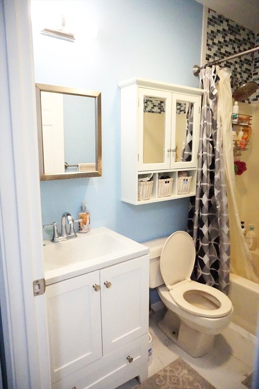100 Merrimack Ave #125, Dracut, MA Photo #25