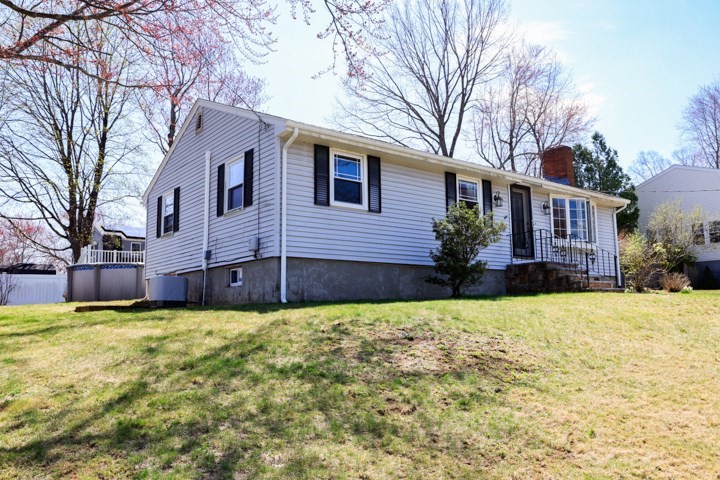 16 Willow Rd
