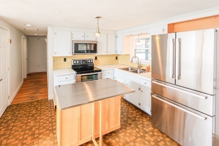 16 Willow Rd