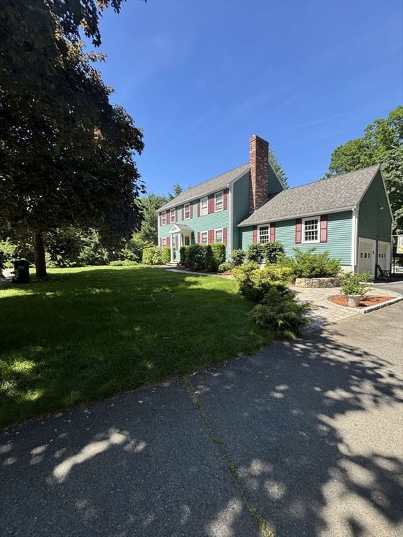2 Lafayette Dr