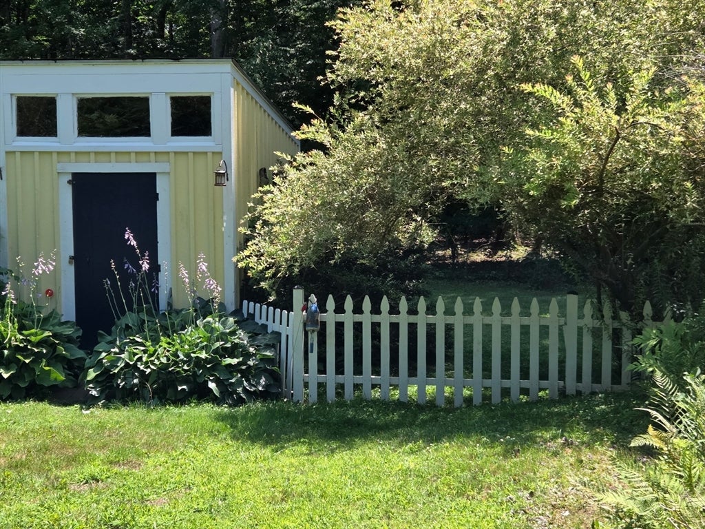 19 Middle Rd, Amesbury, MA, 19 Middle Rd, Amesbury, MA Photo #37