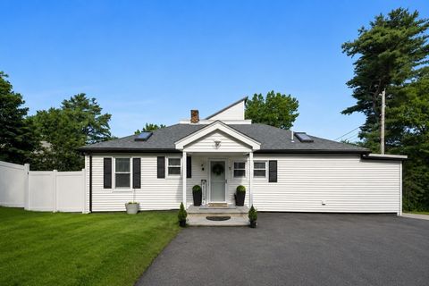 Photo of 5 Bradford Terrace, Saugus, MA 01906 (MLS # 73543619)