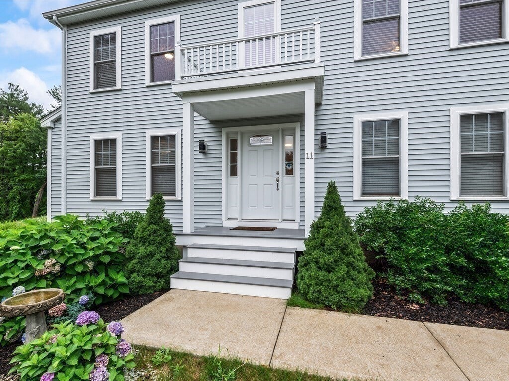 11 Whisper Drive, Worcester, MA, 11 Whisper Drive, Worcester, MA Photo #2