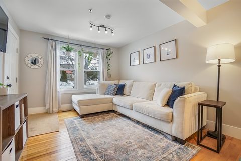 5 Russell St. 1 Amesbury MA 01913