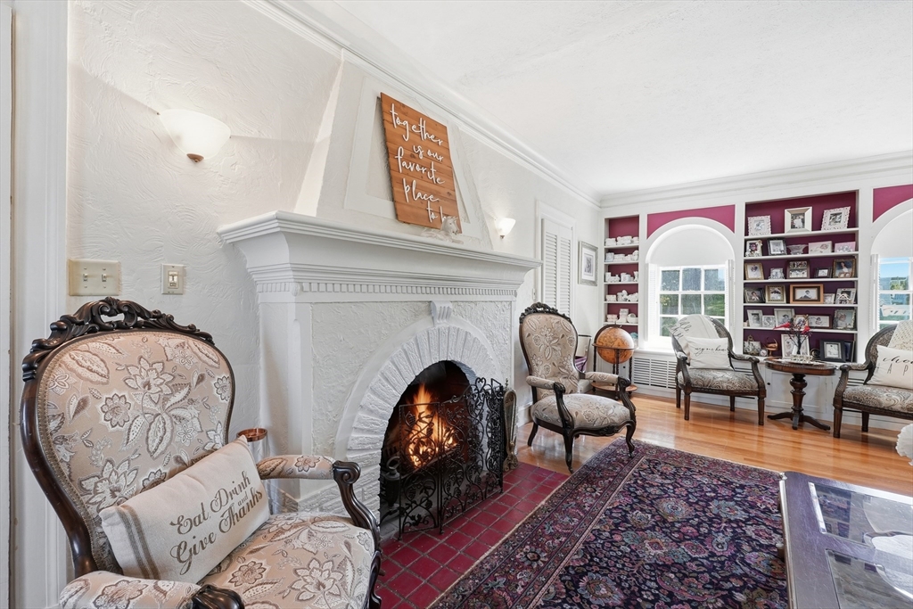 32 Terrace Dr