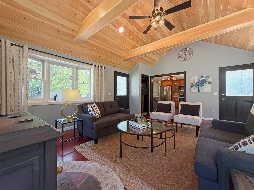 476 Pelham Rd