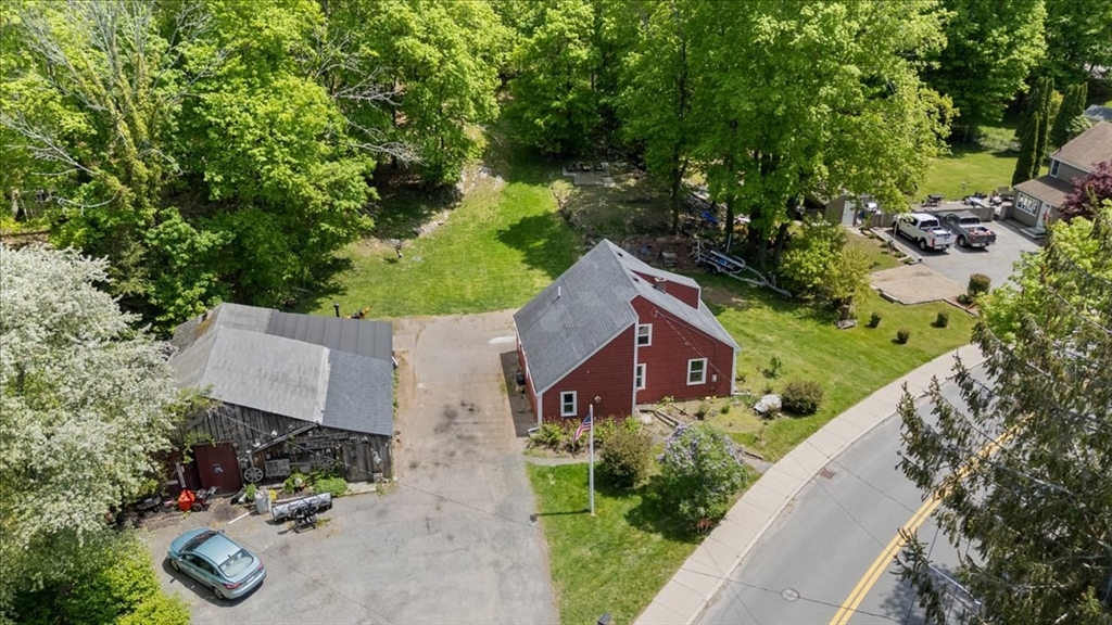135 Hart St
