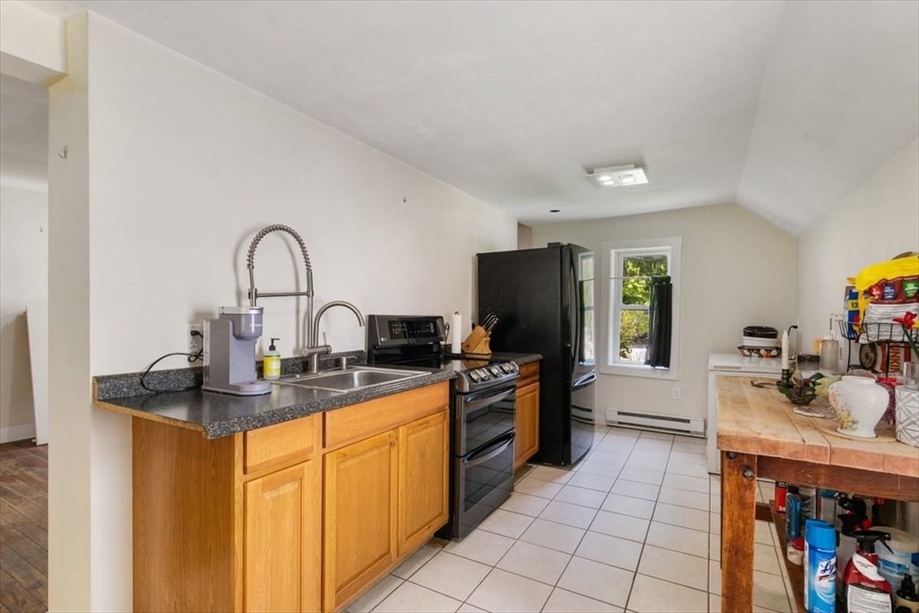 135 Hart St