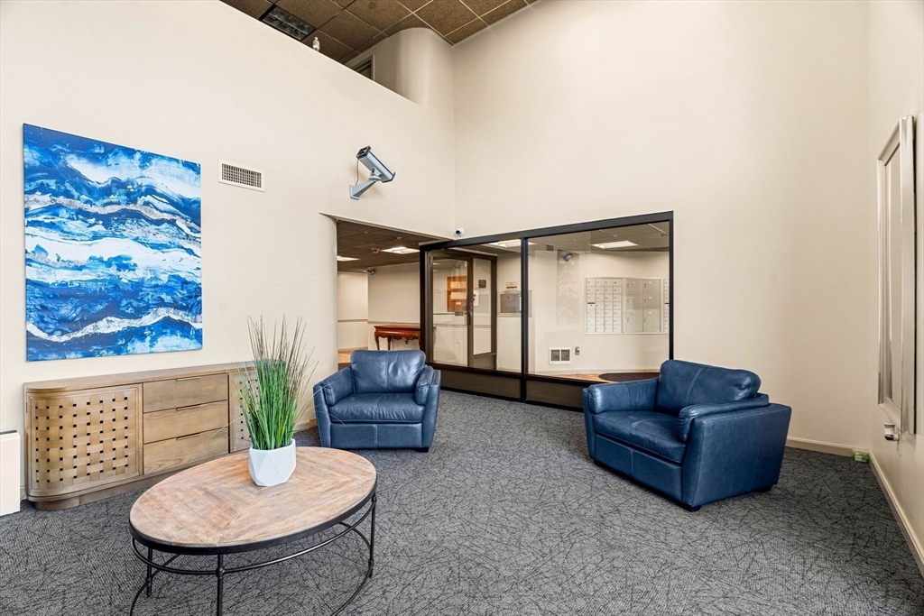 200 Locust Street 504