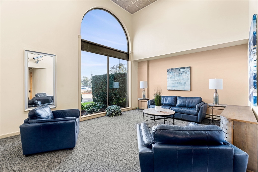 200 Locust Street 504