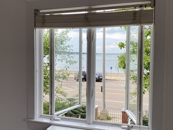 857 Quincy Shore Dr