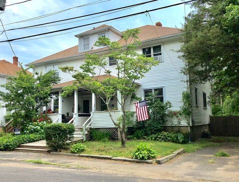 20-22 Hedge Rd Plymouth MA 02360