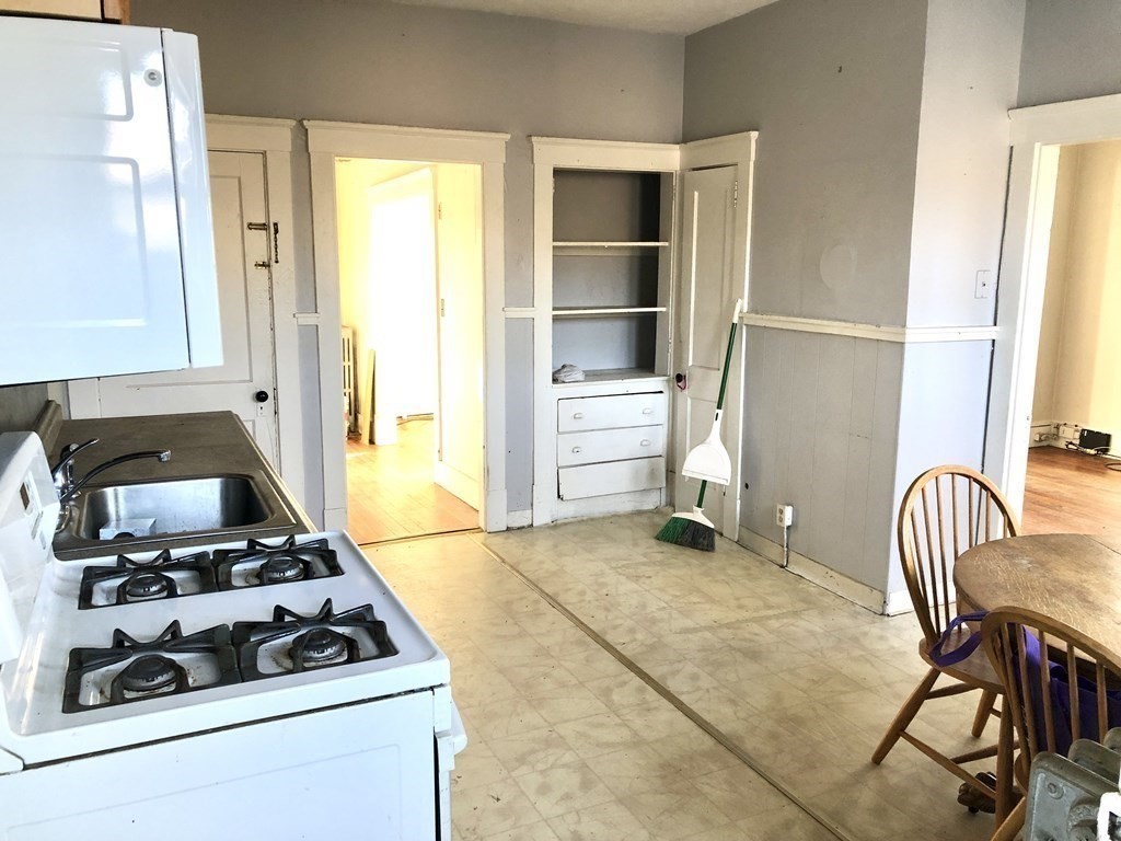 20-22 Hedge Rd