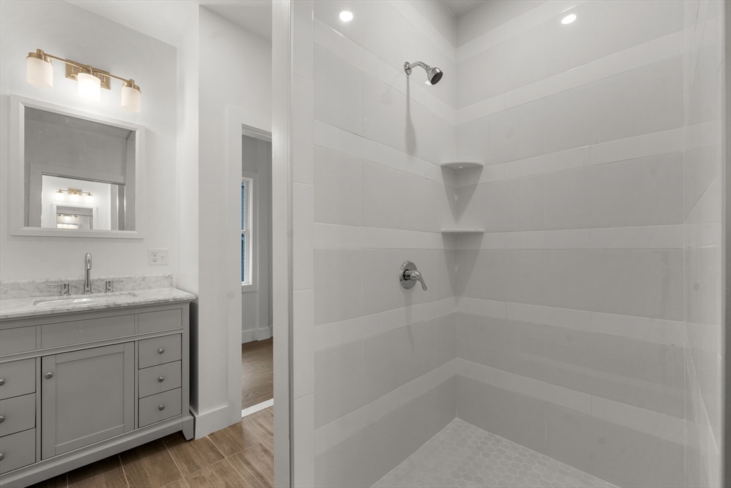 Cambridge, Massachusetts 02139, United States, 2 Bedrooms Bedrooms, ,1 BathroomBathrooms,Residential,Active,44741