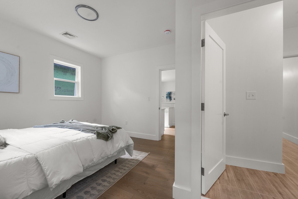 Cambridge, Massachusetts 02139, United States, 2 Bedrooms Bedrooms, ,1 BathroomBathrooms,Residential,Active,44741