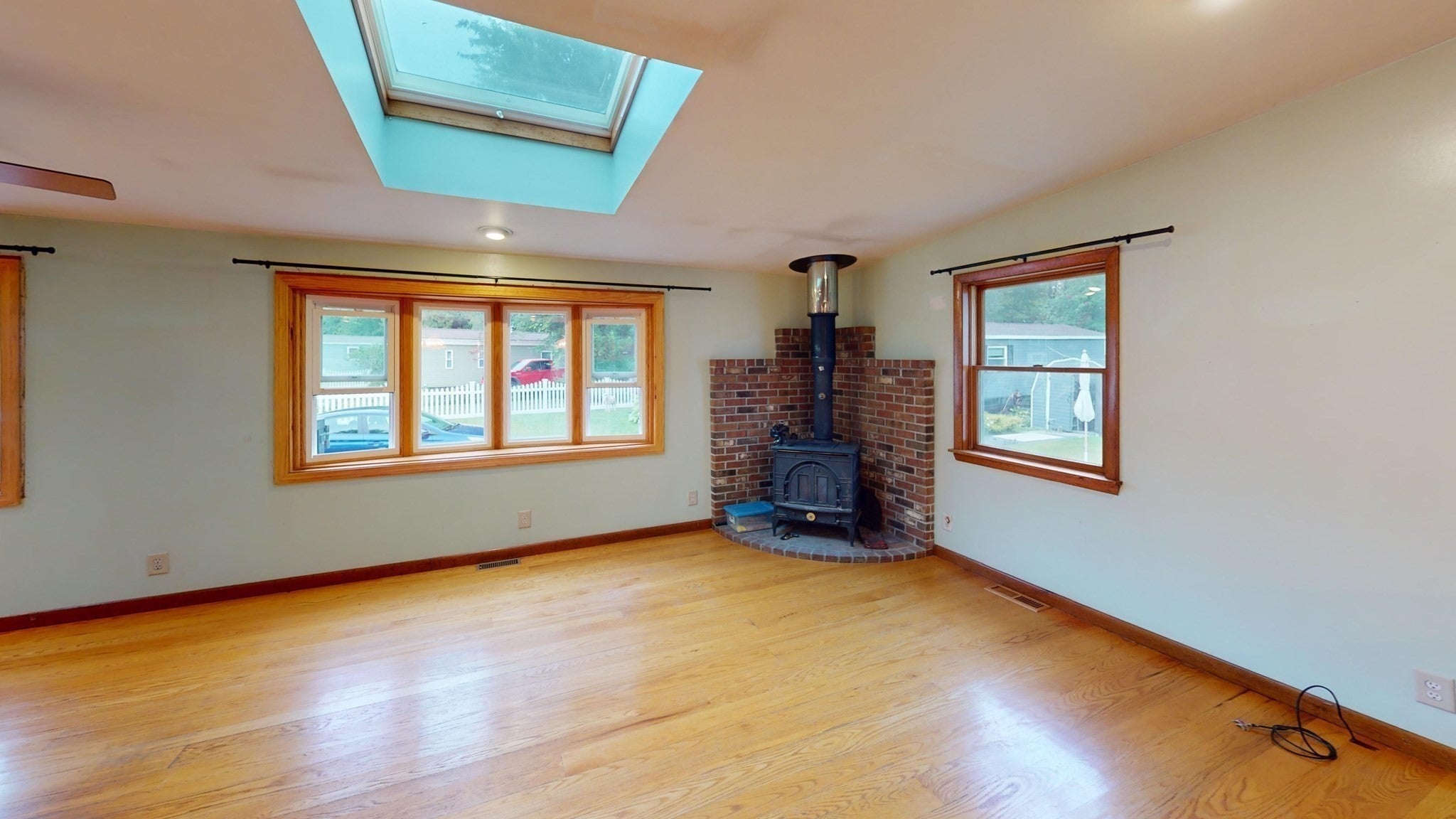 36 Vaillancourt Dr