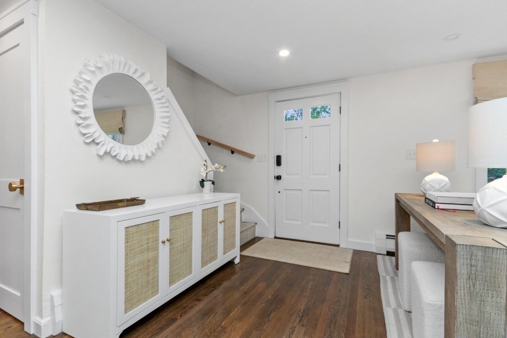 48 Carol Dr