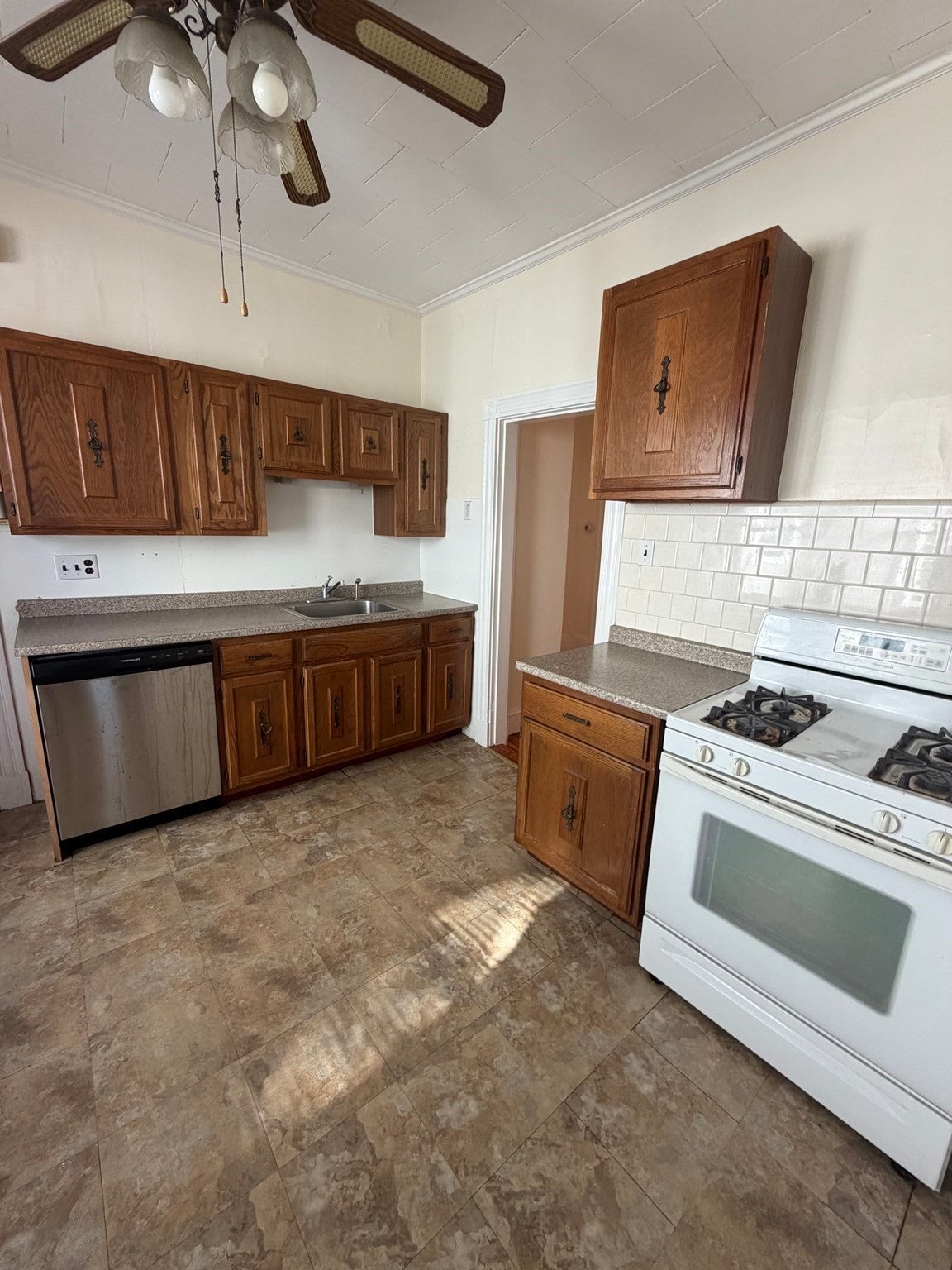 187 Powderhouse Blvd #2, Somerville, MA, 187 Powderhouse Blvd #2, Somerville, MA Photo #1