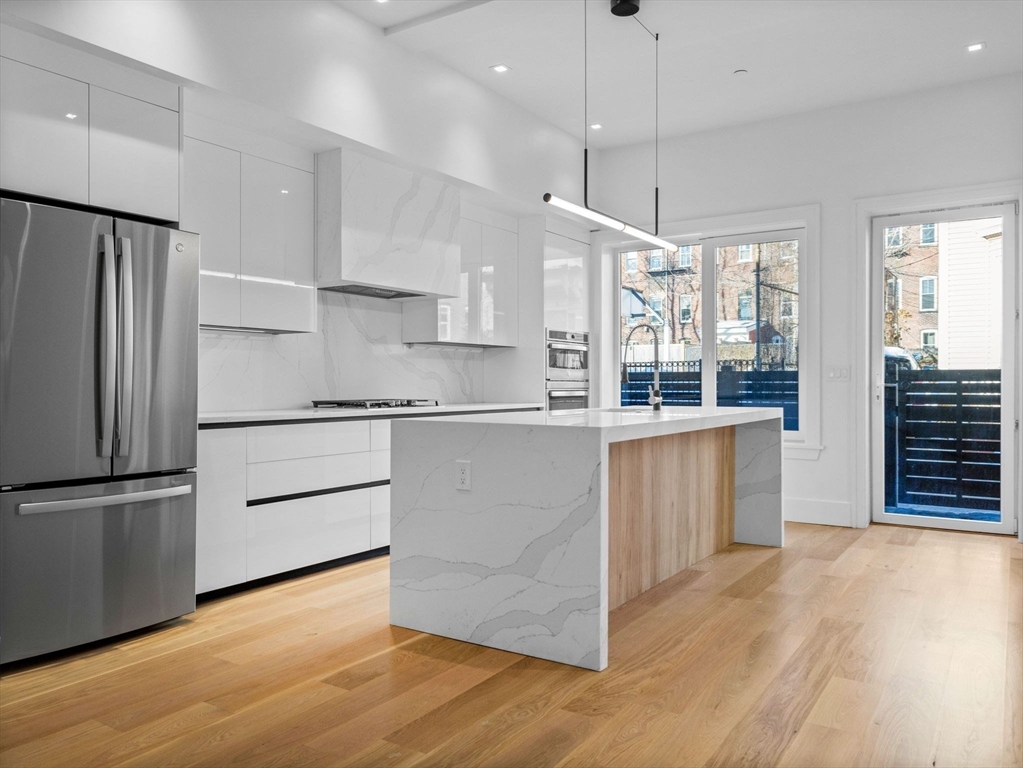 12-14 Deer Street 1